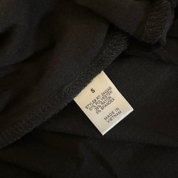 NWOT Zenana Large Black Women's Top - Picture 5 of 8